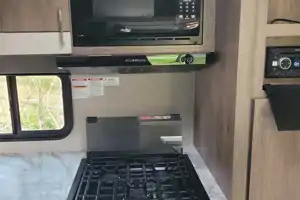 Kevin's Grand Design Imagine 24bh Travel Trailer