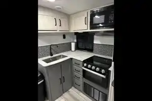 Diamond W Rentals