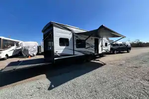 Todd's Forest River Sandstorm 2725LC Toy Hauler