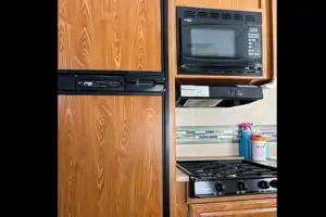 TRAVEL TRAILER / CAMPER / RV RENTAL
