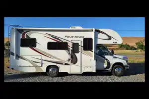 Donna's Thor Motor Coach 23U Class C