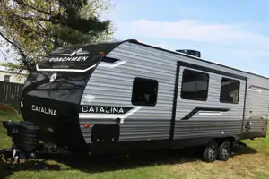 2025 BRAND NEW! Coachmen Catalina Legacy 263BHSCK