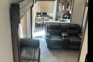 2019 Forest River RV Cherokee Arctic Wolf 305ML6 Fifth Wheel