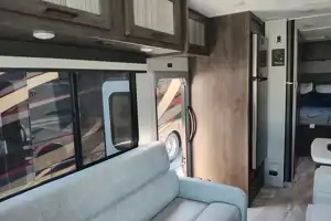 Marilyn's Coachmen pursuit Class A