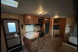 2014 Shasta Revere 27BH Travel Trailer