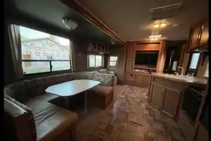2014 Shasta Revere 27BH Travel Trailer