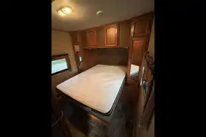 2014 Shasta Revere 27BH Travel Trailer
