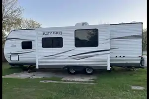 2014 Shasta Revere 27BH Travel Trailer