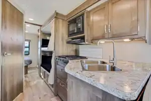 10-Person Jayco Redhawk 31F Vacation