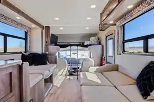 10-Person Jayco Redhawk 31F Vacation