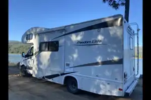 Travis's Thor Freedom Elite Mercedes Sprinter Diesel Class C