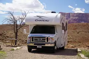 New 2025 Thor Chateau 30ft. with free private shuttle - Marie