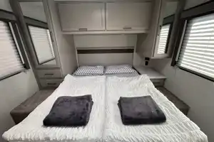 New 2025 Thor Chateau 30ft. with free private shuttle - Marie