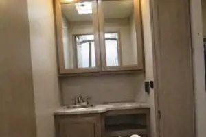 Queenie's RV BnB 