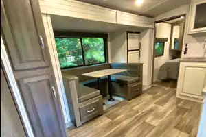30’ King Bed, Bunks, Huge Kitchen, Griddle, Kayaks, and more!!