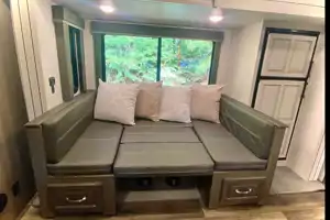 30’ King Bed, Bunks, Huge Kitchen, Griddle, Kayaks, and more!!