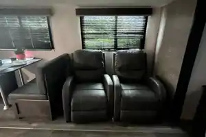 EASTCOASTING Highland Ridge RV 27RLI Travel TraileR