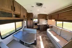 Ford Forest River FRC3251DSLEF Class C