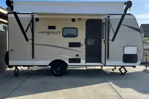2018 Keystone Hideout Travel Trailer