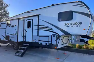 Cozy Coast Escape: 2020 Rockwood Ultra Lite 2888WS