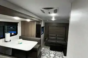 Komodo Kampers RV Rental- Sonic