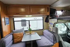 Thor Majestic 23a Class C - Moab - Unlimited Miles