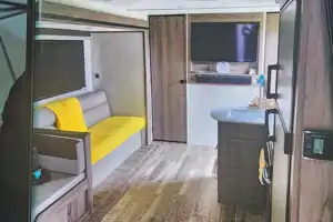 Welcome Home 2022 King Sport clean & cozy 