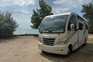 Thor Motor Coach Axis Class A 25.4