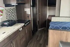 Shasta 26db Travel Trailer