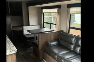 Shasta 26db Travel Trailer