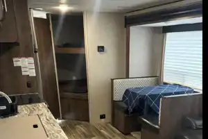 Shasta 26db Travel Trailer