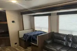 Shasta 26db Travel Trailer