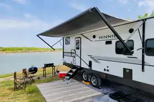 Wandering Winnebago 2801 bhs Travel Trailer