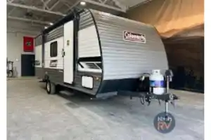 Roulotte familiale légère et tout équipé