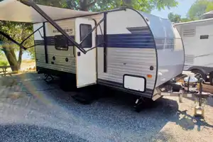 *RV for Small Families - Sleeps 4*