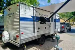 *RV for Small Families - Sleeps 4*