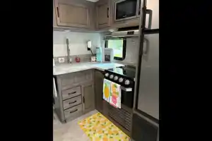 Smidt’s Coachmen Apex Travel Trailer