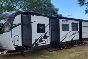 Donald's Venture Sportrek touring edition Travel Trailer