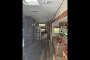 Robert's Cruiser RV 30BH Fifth Wheel