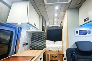Sovereign Nomad, Off-Grid, Sprinter 2500 Campervan