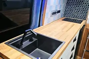 Sovereign Nomad, Off-Grid, Sprinter 2500 Campervan