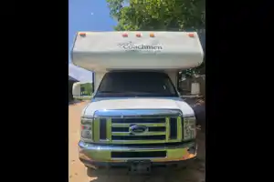 32' Coachmen Motorhome - Family Friendly, newly remodeled & Fully equipped!