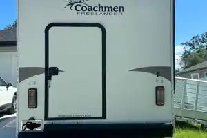 Wayne’s Coachmen Freelander- Comfortable & Road-Ready Class C