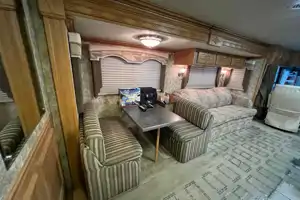 Adrian's Coachmen Cross Country 376DS Class A