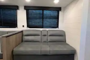 2025 BRAND NEW! Jayco Jay Flight SLX 321BDS