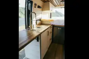 ⚡️Gorgeous Camper Van | Easy Drive | Solar 🌞 Instagram Worthy
