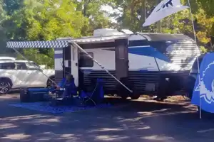 M & R RV'S FULLY REMODELED ADORABLE  Fleetwood WILDERNESS 825Y Travel Trailer
