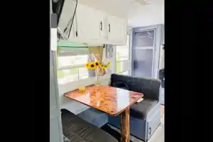 M & R RV'S FULLY REMODELED ADORABLE  Fleetwood WILDERNESS 825Y Travel Trailer
