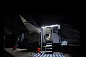 Wanderer, 30 ft Dry Camping ready Luxury loaded 6000 lb travel trailer. 2 slides, 1/2 ton ok and dogs approved!