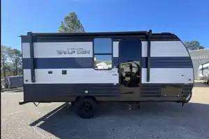 Ryan's Forest River Cherokee wolf den 16EV Travel Trailer